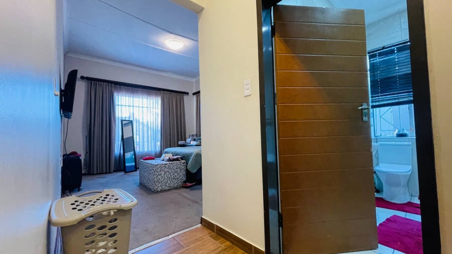 3 Bedroom Property for Sale in Potchefstroom North West